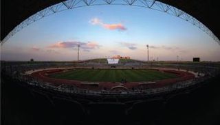 استاد 30 يونية الذي يستضيف السوبر الإماراتي