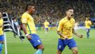 كوتينيو يتسبب في تأجيل تقديم صفقة باولينيو