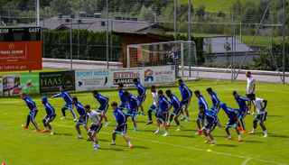 الوحدة يدشن ودياته الخارجية أمام لينز النمساوي