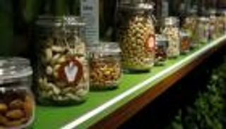 حفنة من اللوز يوميا تعزز "الكوليسترول الجيد"