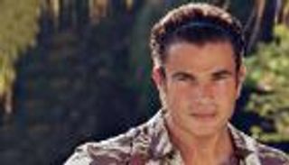 بالصور.. ضجة أغنية "برج الحوت" لعمرو دياب تنتقل للوسط الفني