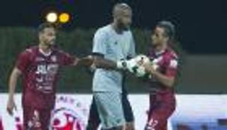 شاهد.. اتحاد الكرة السعودي يحذر حارس النصر بسبب فيديو