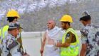 السعودية تجند نحو 17 ألف رجل دفاع مدني لخدمة الحجيج