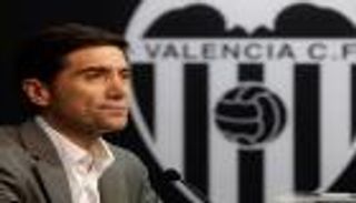 مدرب فالنسيا يبحث عن "الكيف لا الكم" في الميركاتو