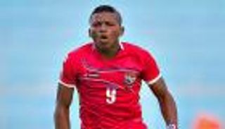 "جوهرة بنما" على أعتاب ديبورتيفو لاكورونيا