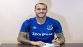 ساندرو يكشف سبب رحيله عن برشلونة