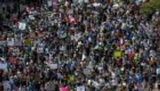 بالصور.. احتجاجات في بوسطن الأمريكية ضد اليمين المتطرف