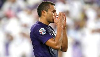 دوجلاس لاعب العين الإماراتي