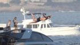 بالصور.. إبراهيموفيتش يعزز من إمكانية عودته للملاعب مبكرا