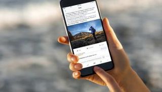 فيسبوك يختبر خاصية المحتوى الإخباري حسب اهتمام المستخدم