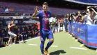 باولينيو يغيب عن أولى مباريات برشلونة بالليجا