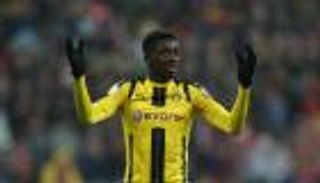 رومينيجه يدافع عن برشلونة في أزمة ديمبلي