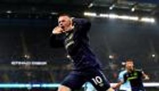 روني يضرب السيتي بهدف تاريخي جديد