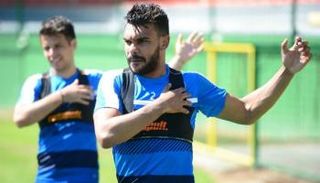 زغرب يتعلق بالجزائري سوداني لتخطي الفخ الأوروبي