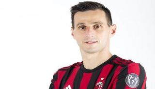 كالينيتش لا يخشى الضغوط في ميلان 