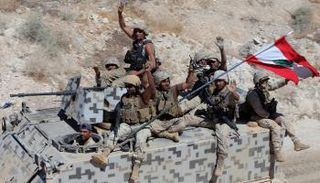 الجيش اللبناني يواصل المعركة ضد داعش - رويترز