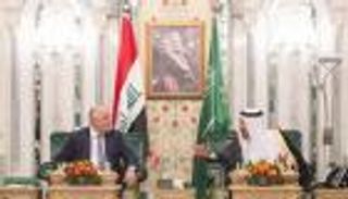 وول ستريت جورنال: السعودية تواجه إيران بتوطيد العلاقات مع العراق
