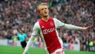 أياكس يرفض عرضاً مغرياً من موناكو لضم هدافه