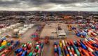 "موانئ دبي" تضع حجر أساس ميناء بالإكوادور خلال أيام