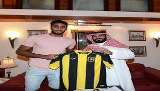 اتحاد جدة يجدد عقد حارسه الشاب