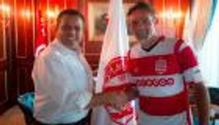 سيموني يناور بالورقة الجزائرية في ديربي تونس 