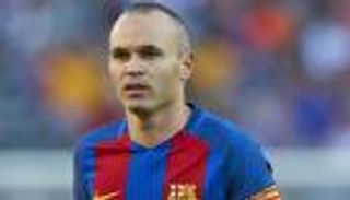 إنييستا يحصل على الإذن الطبي للمشاركة أمام ألافيس