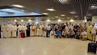 بعثة الحجاج الإسبان التي سيّرتها سفارة الإمارات بإسبانيا