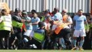 بالصور.. أجويرو متهم بالاعتداء على رجل أمن