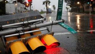 الإعصار هارفي يضرب تكساس الأمريكية