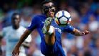  وست بروميتش يهدر فرصة اللحاق بيونايتد وتشيلسي ينتصر 