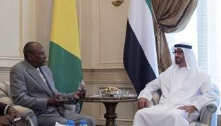 الشيخ محمد بن زايد آل نهيان برفقة الرئيس الغيني 