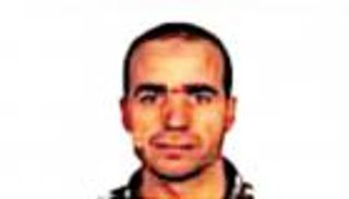 مدبر هجوم برشلونة.. كيف اعتلى مهرب مخدرات المنبر؟