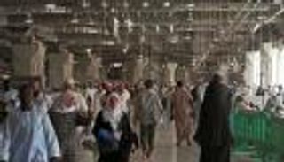 "بوابة العين" تسأل والأزهر يجيب عن جواز طواف الحائض بالحج