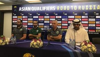 فان مارفيك يتحدث عن مواجهة الإمارات