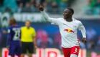 بالفيديو.. ليفربول يعلن تعاقده مع كيتا بصفقة قياسية