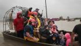 إعصار "هارفي" المرعب في صور 