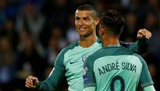 زميل رونالدو في منتخب البرتغال يرى عقوبته أمرا جيدا