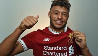 ليفربول يعلن ضم أليكس تشامبرلين من أرسنال