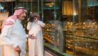 بالصور.. العاهل السعودي يصل منى للوقوف على راحة ضيوف الرحمن