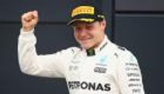 بوتاس "القياسي" يتصدر التجارب الثانية لسباق إيطاليا