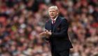 المطالبات بإقالة فينجر تصل إلى غانا