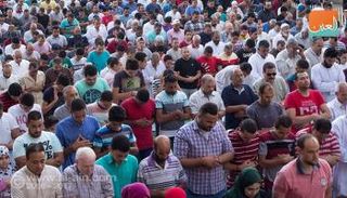 صلاة العيد بمسجد السلطان حسن