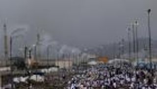 مليونا عبوة ماء زمزم للحجاج.. والسحب تظلل على مشعري منى ومزدلفة