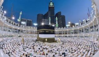 الصلاة بالمسجد الحرام - أرشيفية