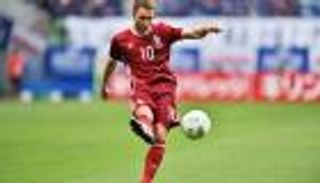 إبداعات إريكسن تقود الدنمارك لاكتساح بولندا