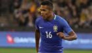 مدرب البرازيل يستدعي ساندرو وجاميرسون لمواجهة كولومبيا