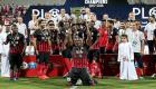 كأس الخليج العربي يقص شريط موسم الكرة الإماراتية