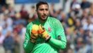 سان جيرمان يجدد مساعيه لضم دوناروما