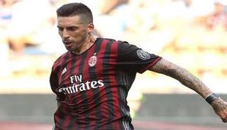 ميلان يوافق على رحيل سوزا إلى الدوري التركي 