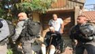 طرد عائلة فلسطينية من منزلها بالقدس لصالح مستوطنين